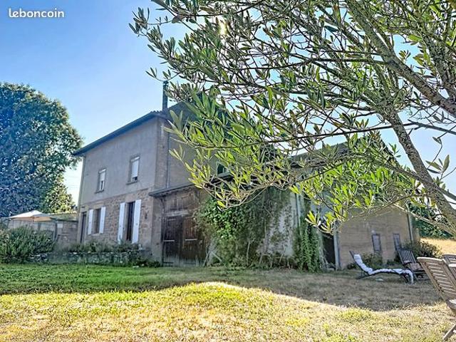 Propriété 7 pièces 185 m²