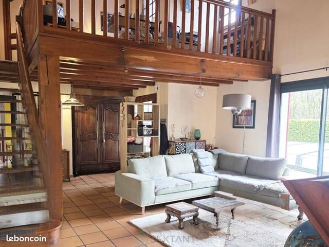 Maison 7 pièces 185 m²
