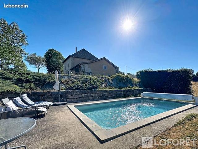 Propriété 7 pièces 185 m²