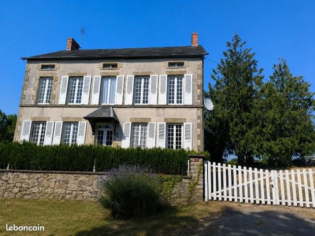 Propriété 7 pièces 185 m²