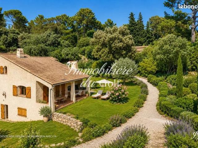 Propriété 7 pièces 185 m²