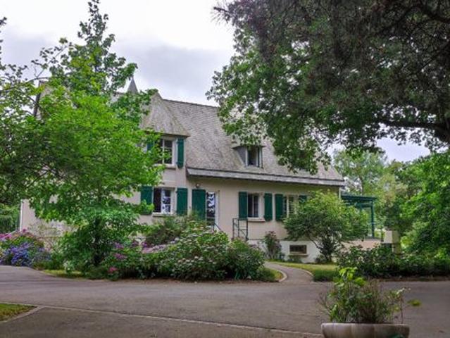 Propriété 7 pièces 185 m²