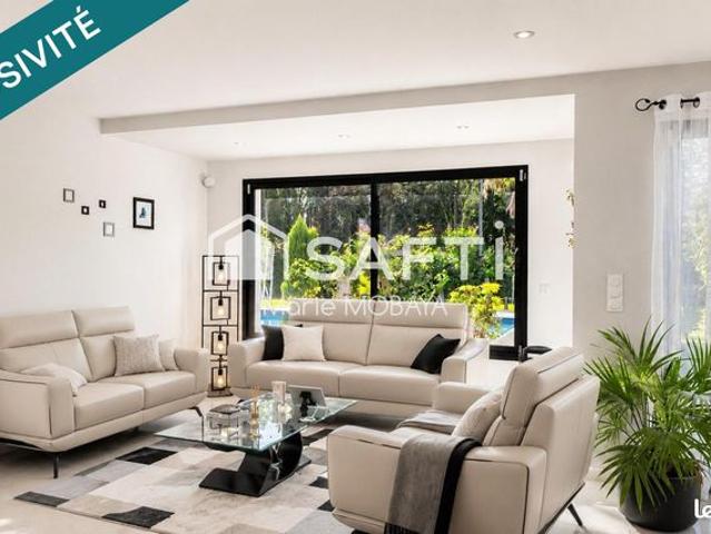 Propriété 7 pièces 185 m²