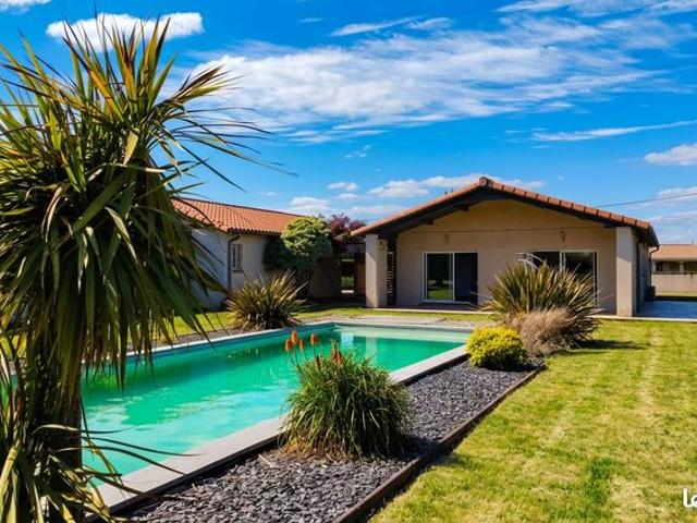 Propriété 7 pièces 186 m²