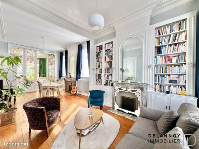 Propriété 7 pièces 186 m²