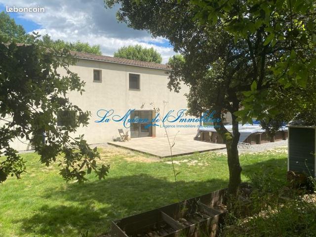 Propriété 7 pièces 187 m²
