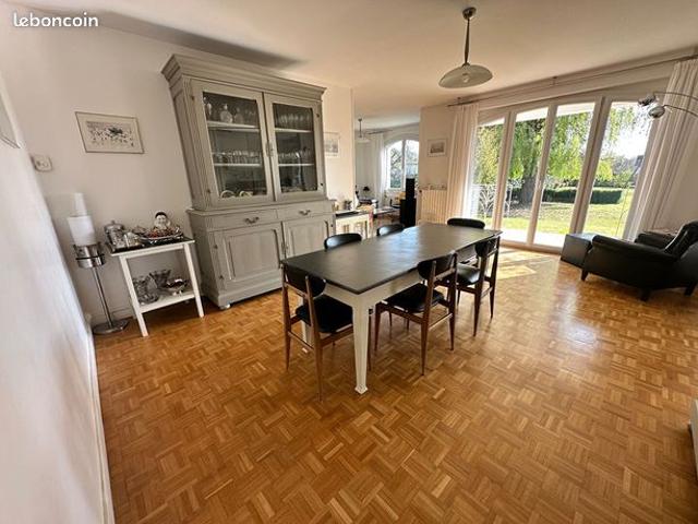 Propriété 7 pièces 187 m²