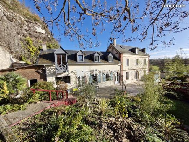 Propriété 7 pièces 187 m²