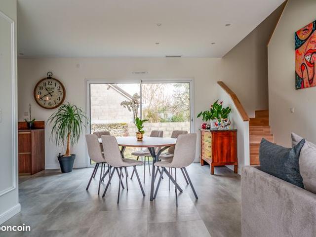 Propriété 7 pièces 187 m²