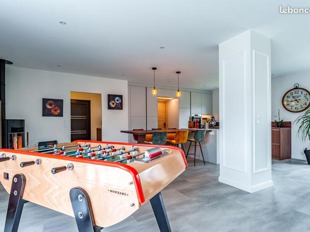 Propriété 7 pièces 187 m²