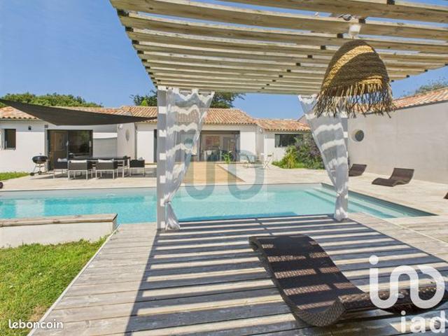 Propriété 7 pièces 187 m²