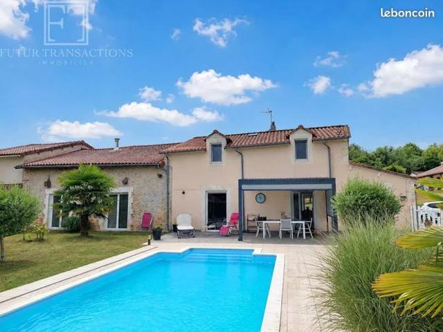Propriété 7 pièces 188 m²