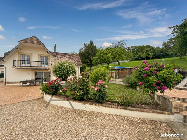 Propriété 7 pièces 188 m²