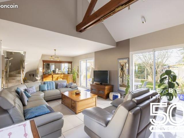Propriété 7 pièces 188 m²
