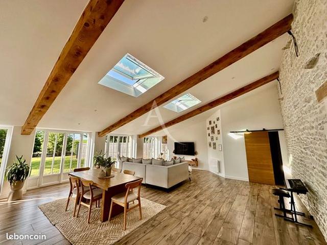 Propriété 7 pièces 189 m²