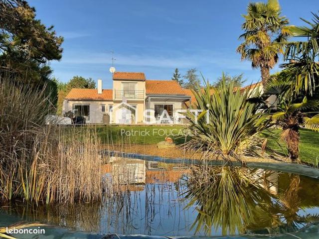 Propriété 7 pièces 189 m²