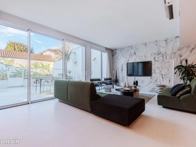 Propriété 7 pièces 189 m²