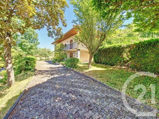 Propriété 7 pièces 189 m²
