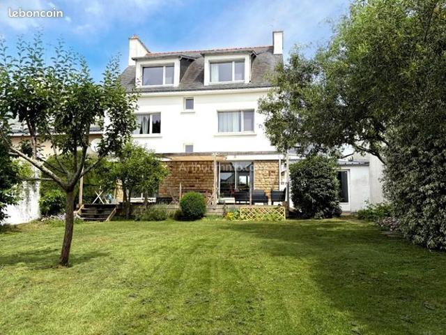 Propriété 7 pièces 180 m²