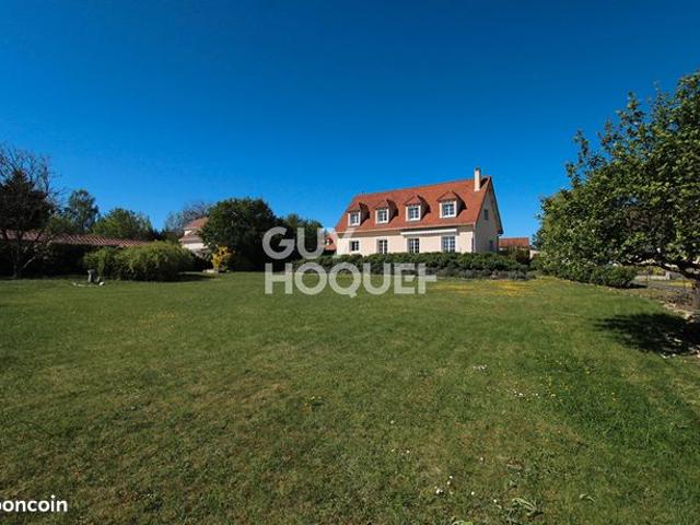 Propriété 7 pièces 180 m²