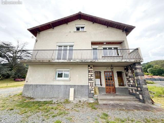 Propriété 7 pièces 180 m²