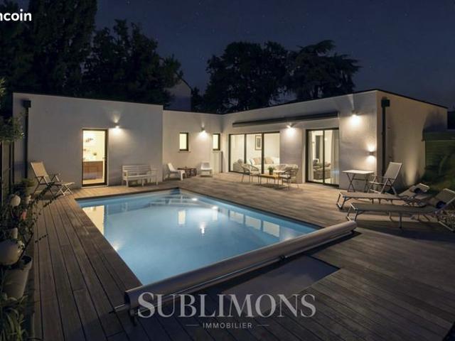 Propriété 7 pièces 180 m²