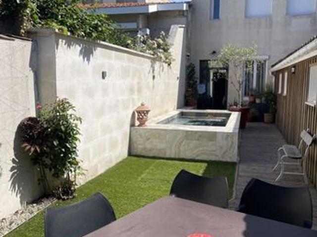 Propriété 7 pièces 180 m²