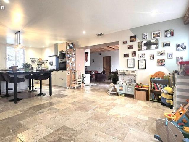 Propriété 7 pièces 180 m²