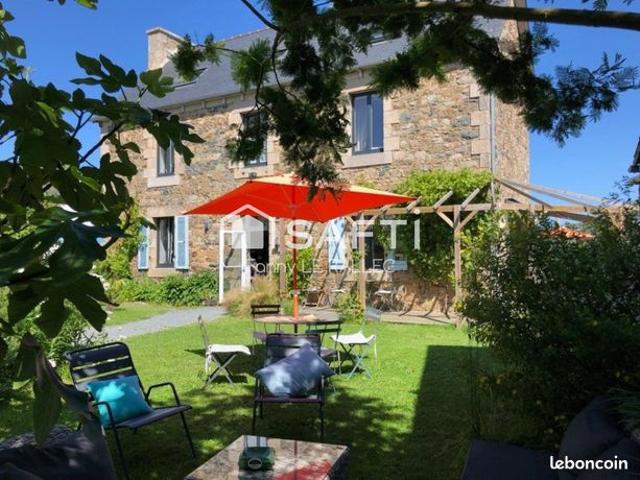 Propriété 7 pièces 180 m²