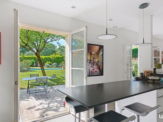 Propriété 7 pièces 181 m²