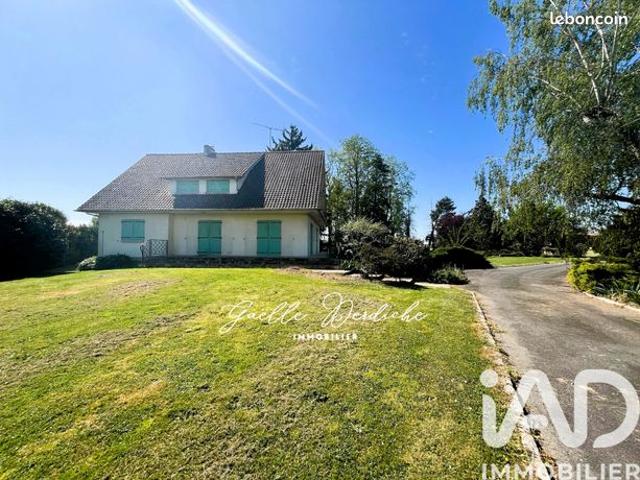 Propriété 7 pièces 181 m²