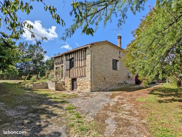 Propriété 7 pièces 181 m²