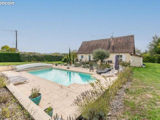 Propriété 7 pièces 181 m²