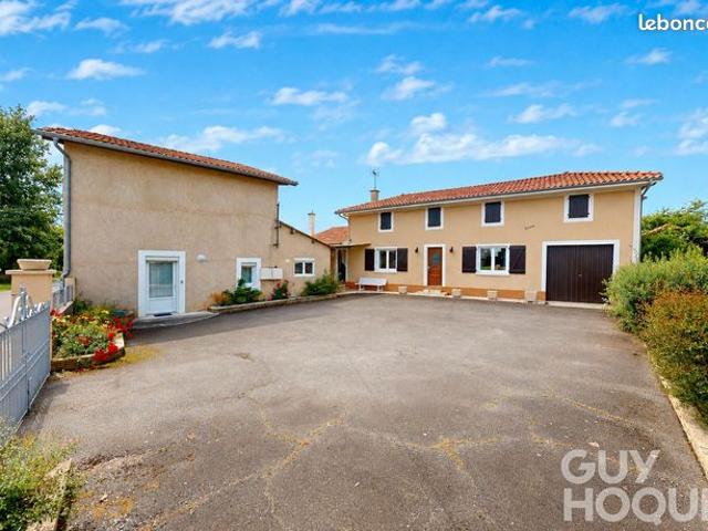 Propriété 7 pièces 182 m²