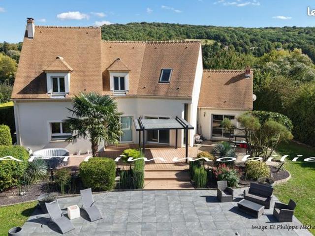 Propriété 7 pièces 182 m²