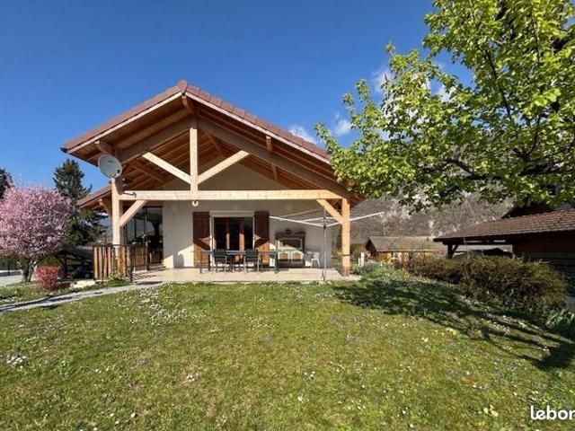 Propriété 7 pièces 182 m²
