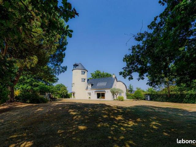 Propriété 7 pièces 182 m²