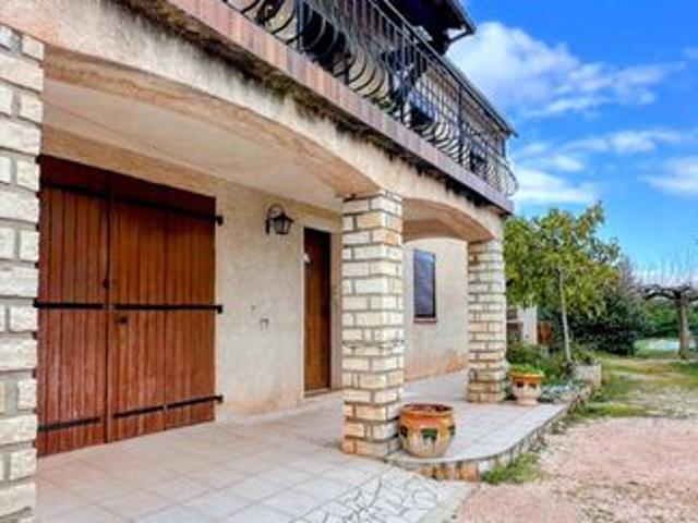 Propriété 7 pièces 182 m²