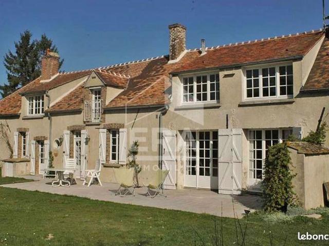 Propriété 7 pièces 182 m²