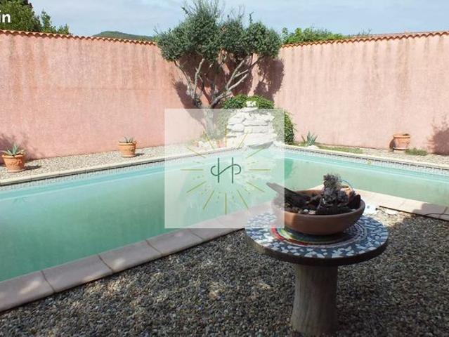 Propriété 7 pièces 182 m²