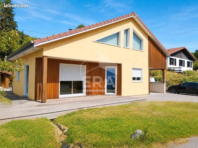 Propriété 7 pièces 183 m²