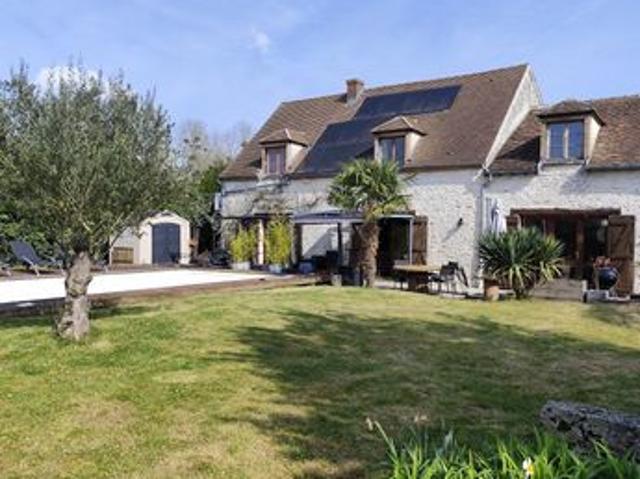 Propriété 7 pièces 183 m²