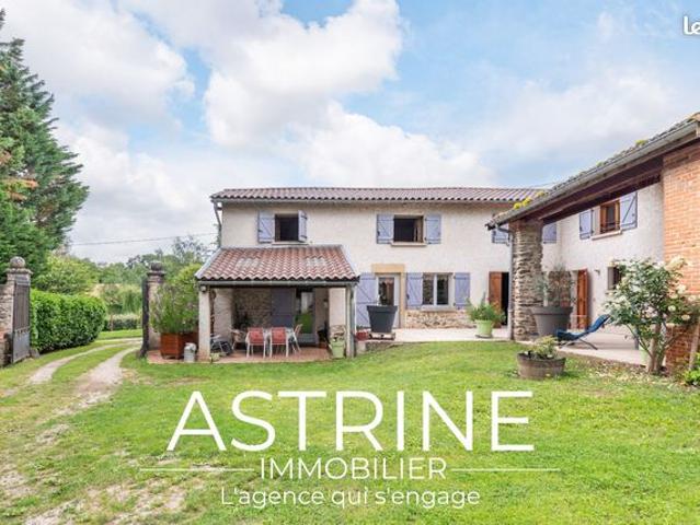 Propriété 7 pièces 183 m²