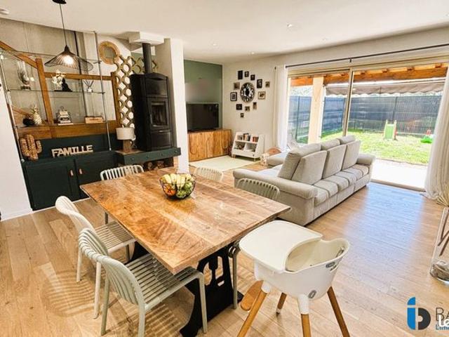 Propriété 7 pièces 194 m²