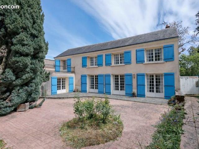 Propriété 7 pièces 194 m²