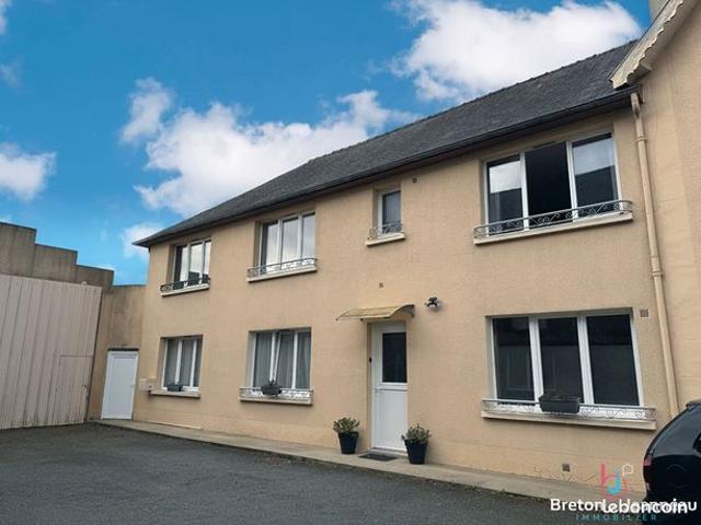 Propriété 7 pièces 195 m²