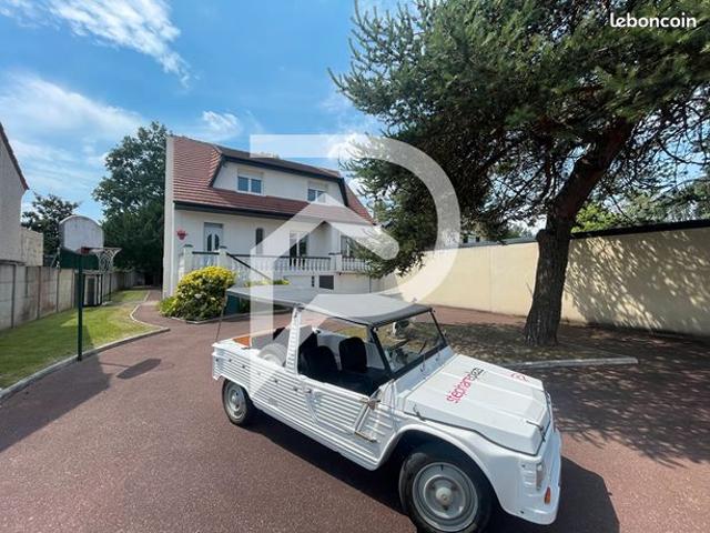 Propriété 7 pièces 195 m²