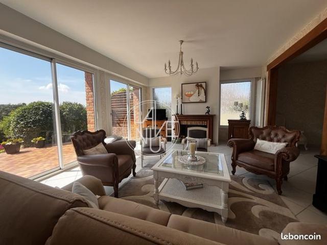 Propriété 7 pièces 195 m²