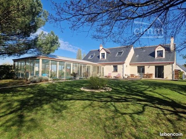 Propriété 7 pièces 196 m²