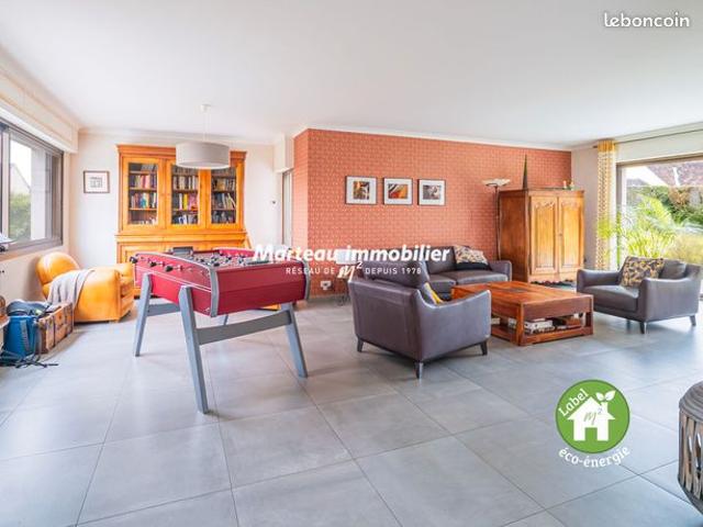 Propriété 7 pièces 196 m²